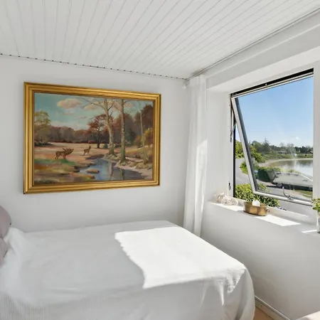 Lovely House With Panoramic View * Martofte
